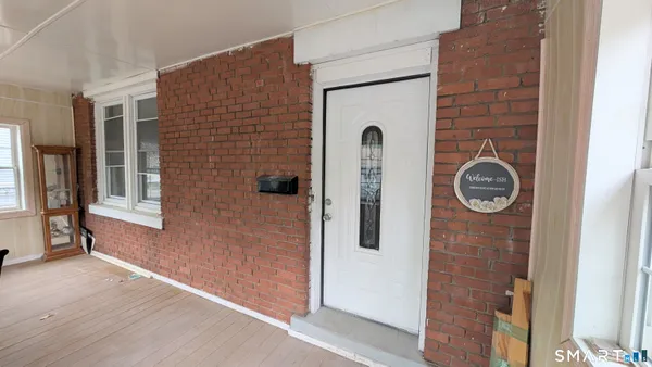 $2,000 | 15 June Street, Unit 1, East Hartford, CT 06108