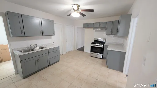 $2,000 | 15 June Street, Unit 1, East Hartford, CT 06108