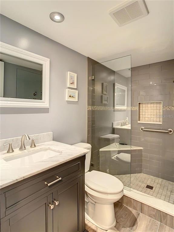 4780 Cove Circle, Unit 101 St. Petersburg, FL 33708 - Photo 9 of 18
