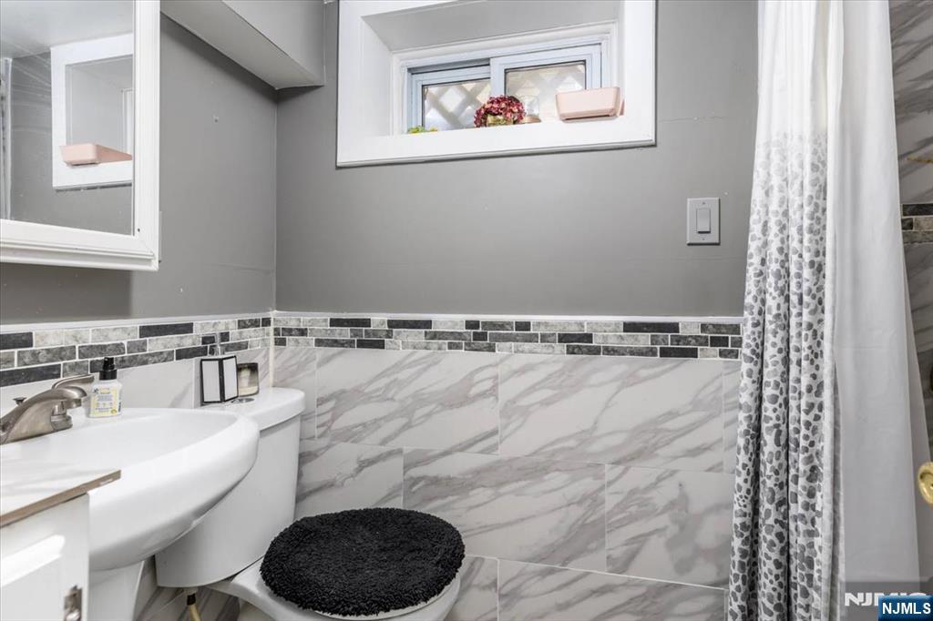 19 Overhill Road Belleville, NJ 07109 - Photo 18 of 25 Gallery Image 18