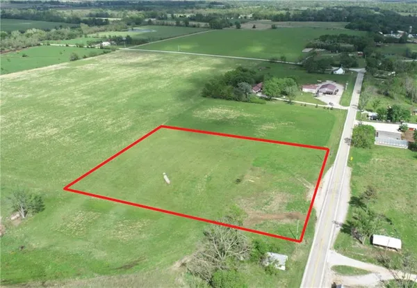$49,500 | 6777 East 32nd Highway, Stockton, MO 65785