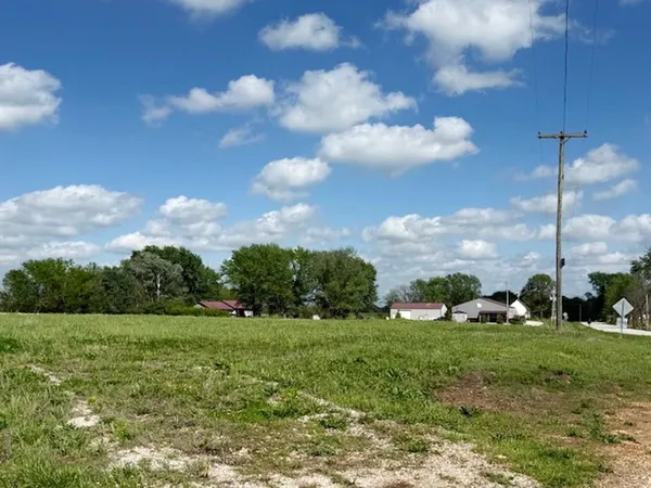 $49,500 | 6777 East 32nd Highway, Stockton, MO 65785