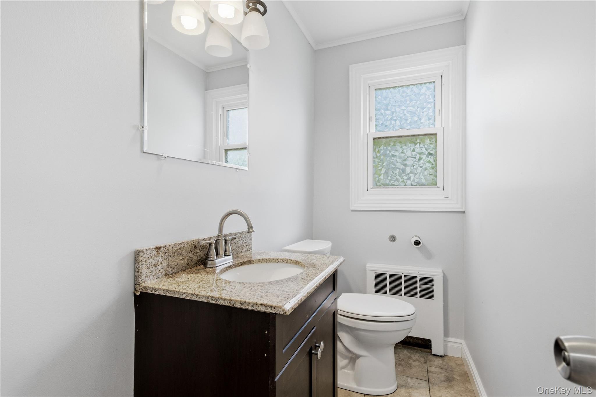 161 Sunset Road Massapequa, NY 11758 - Photo 7 of 36