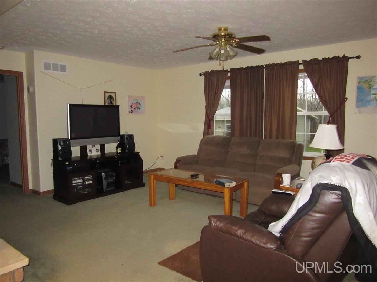 1942 Beckman Road Manistique, MI 49854 - Photo 12 of 30 Gallery Image 12