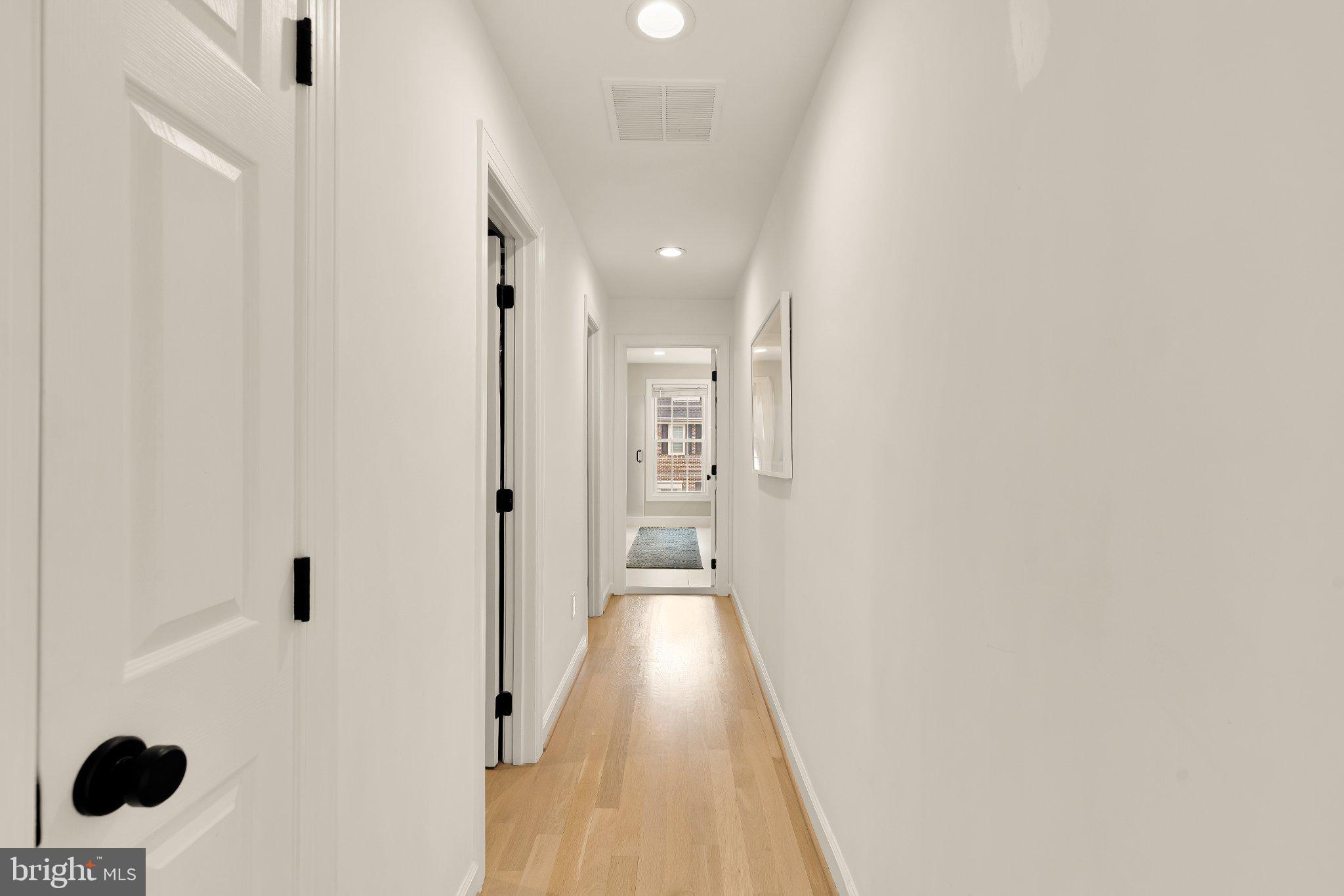 2116 21st Road North Arlington, VA 22201 - Photo 42 of 56 Primary suite