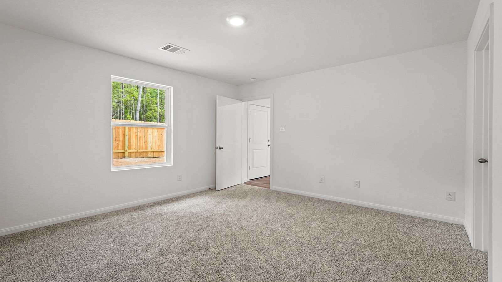 12327 McCrorey Trails Court Conroe, TX 77303 - Photo 12 of 34