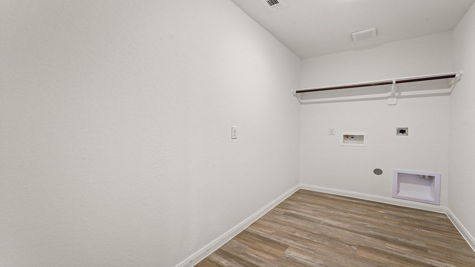 12327 McCrorey Trails Court Conroe, TX 77303 - Photo 17 of 34