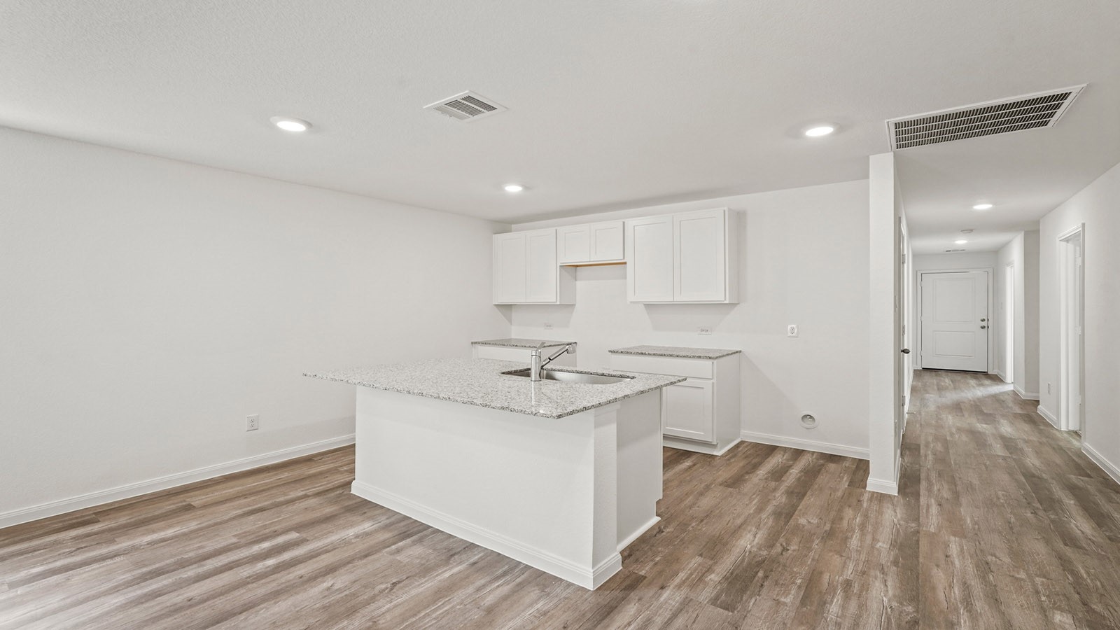 12327 McCrorey Trails Court Conroe, TX 77303 - Photo 5 of 34