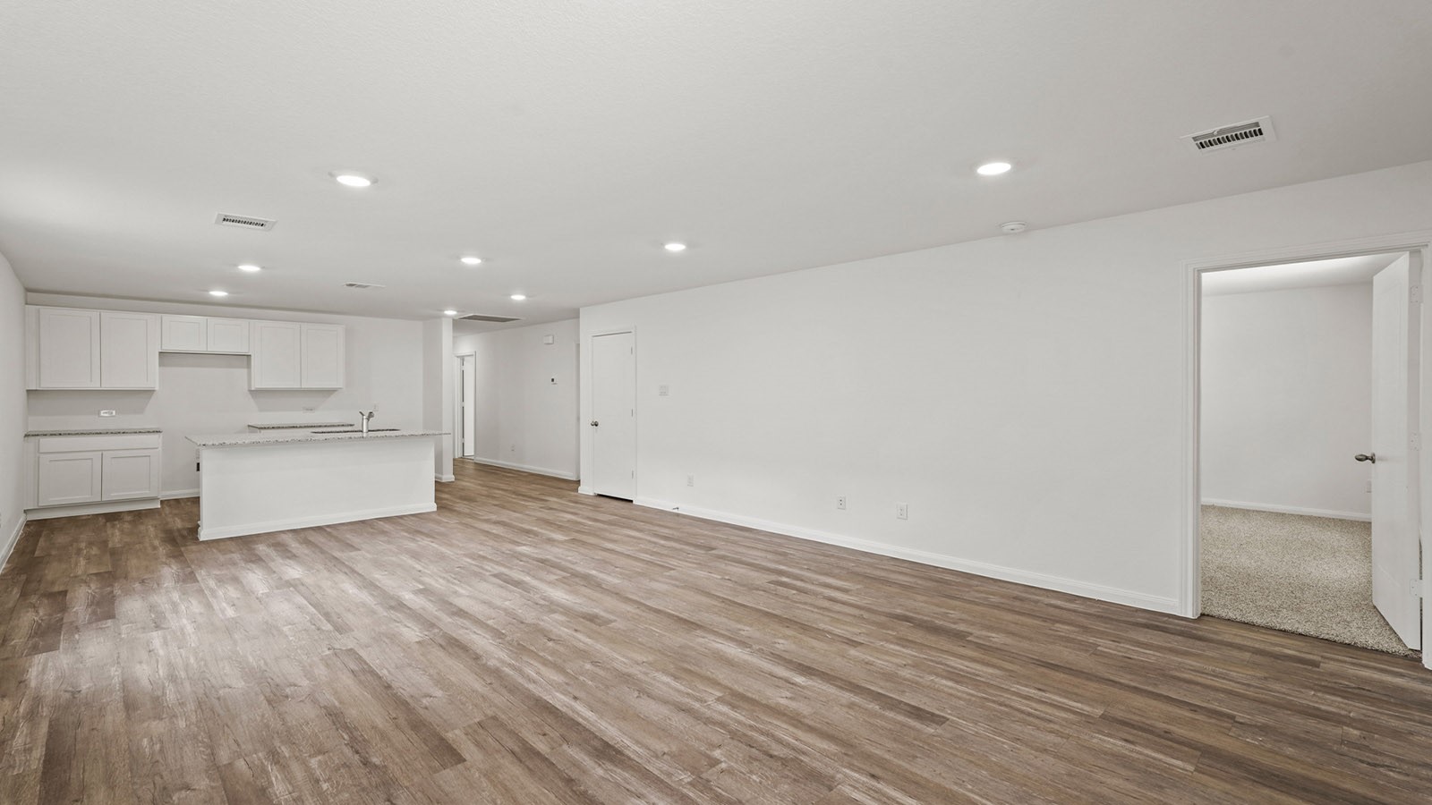 12327 McCrorey Trails Court Conroe, TX 77303 - Photo 10 of 34