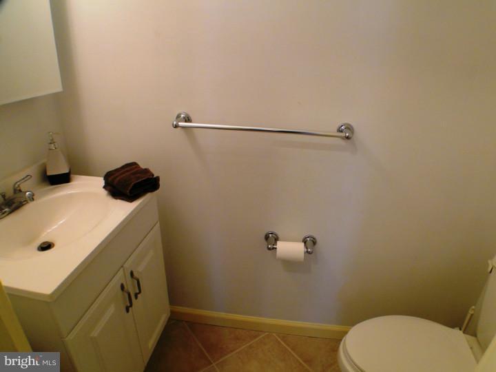 424 Rennard Street Philadelphia, PA 19116 - Photo 11 of 25 Half Bath