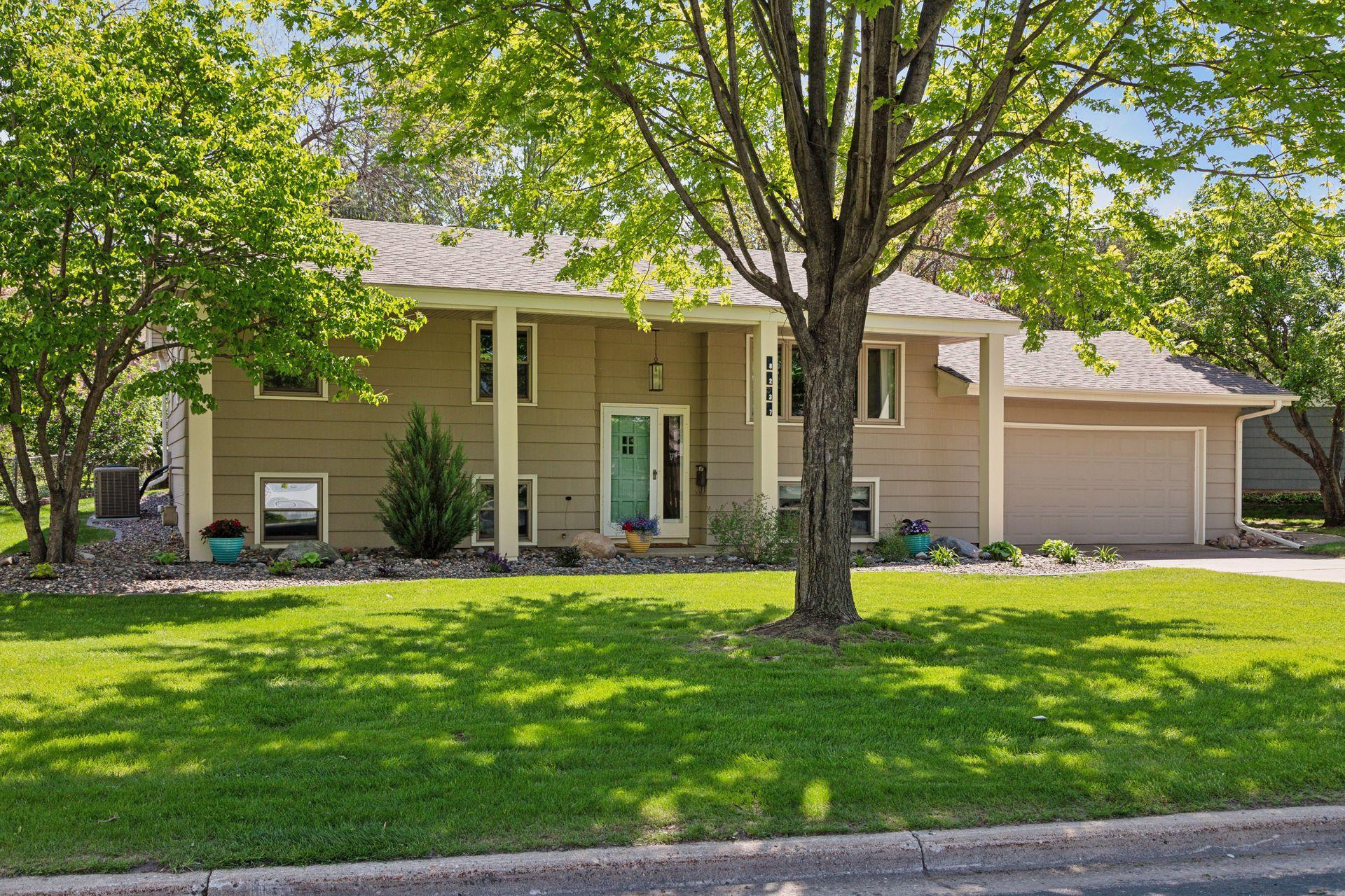 8237 Harrison Road Bloomington, MN 55437 - Photo 1 of 36