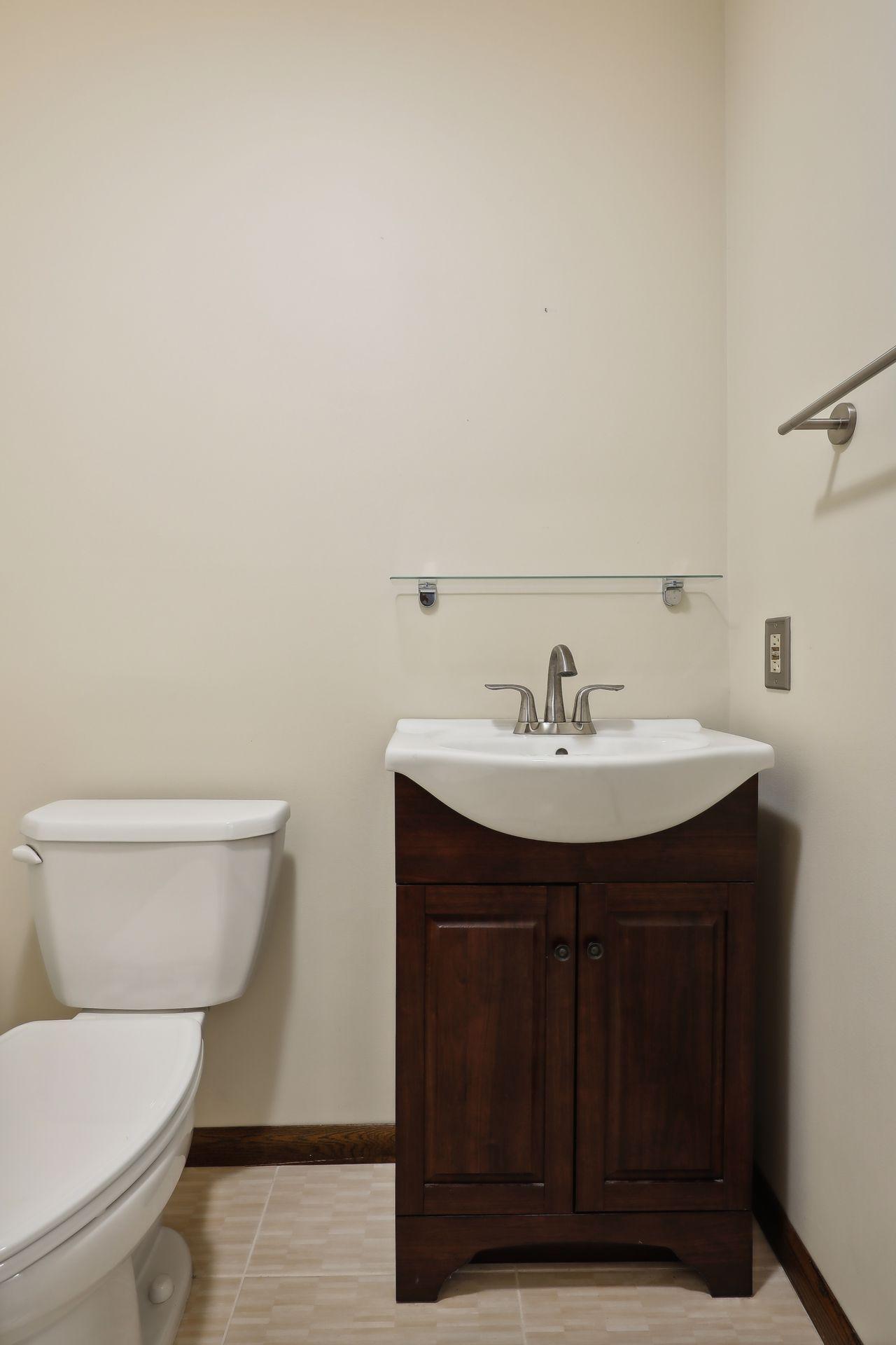 8237 Harrison Road Bloomington, MN 55437 - Photo 19 of 36