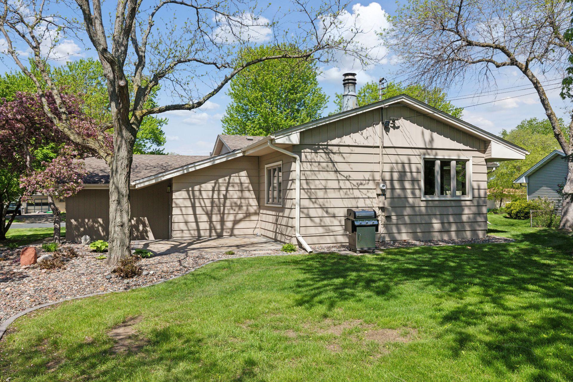 8237 Harrison Road Bloomington, MN 55437 - Photo 34 of 36