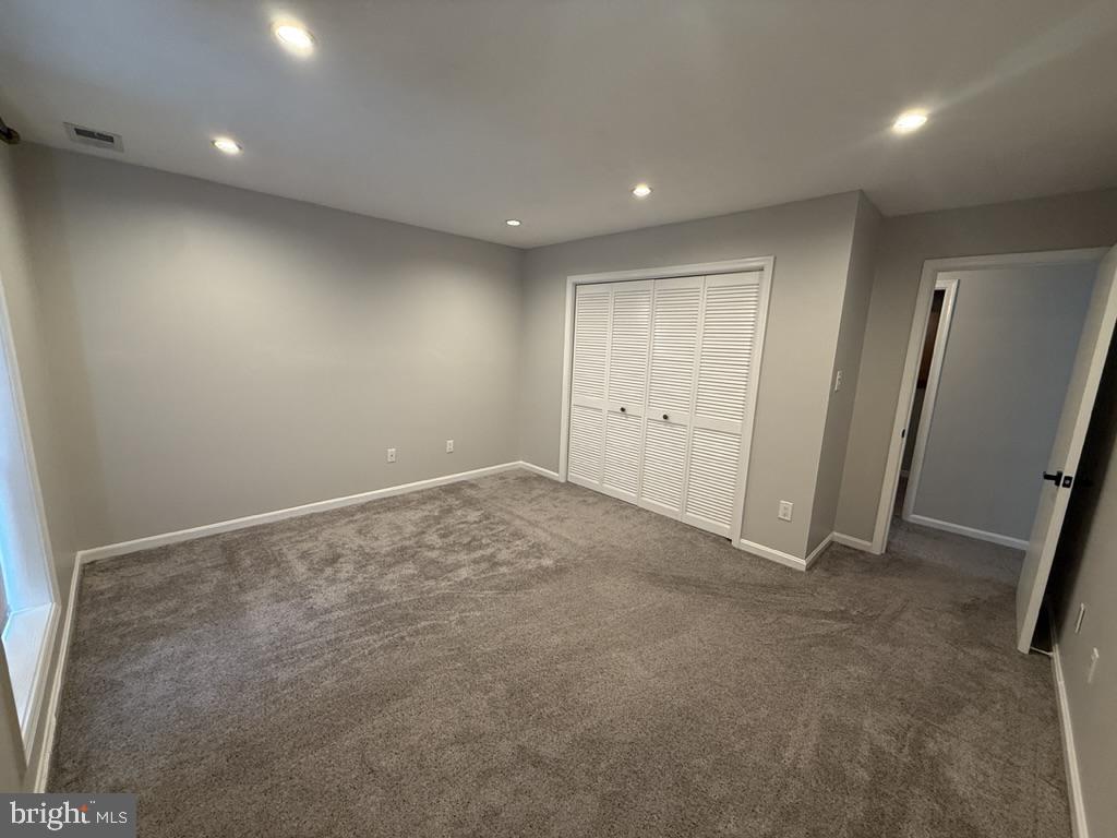 10050 Oakton Terrace Road Oakton, VA 22124 - Photo 14 of 28 Large Bedroom with Recessed Lighting