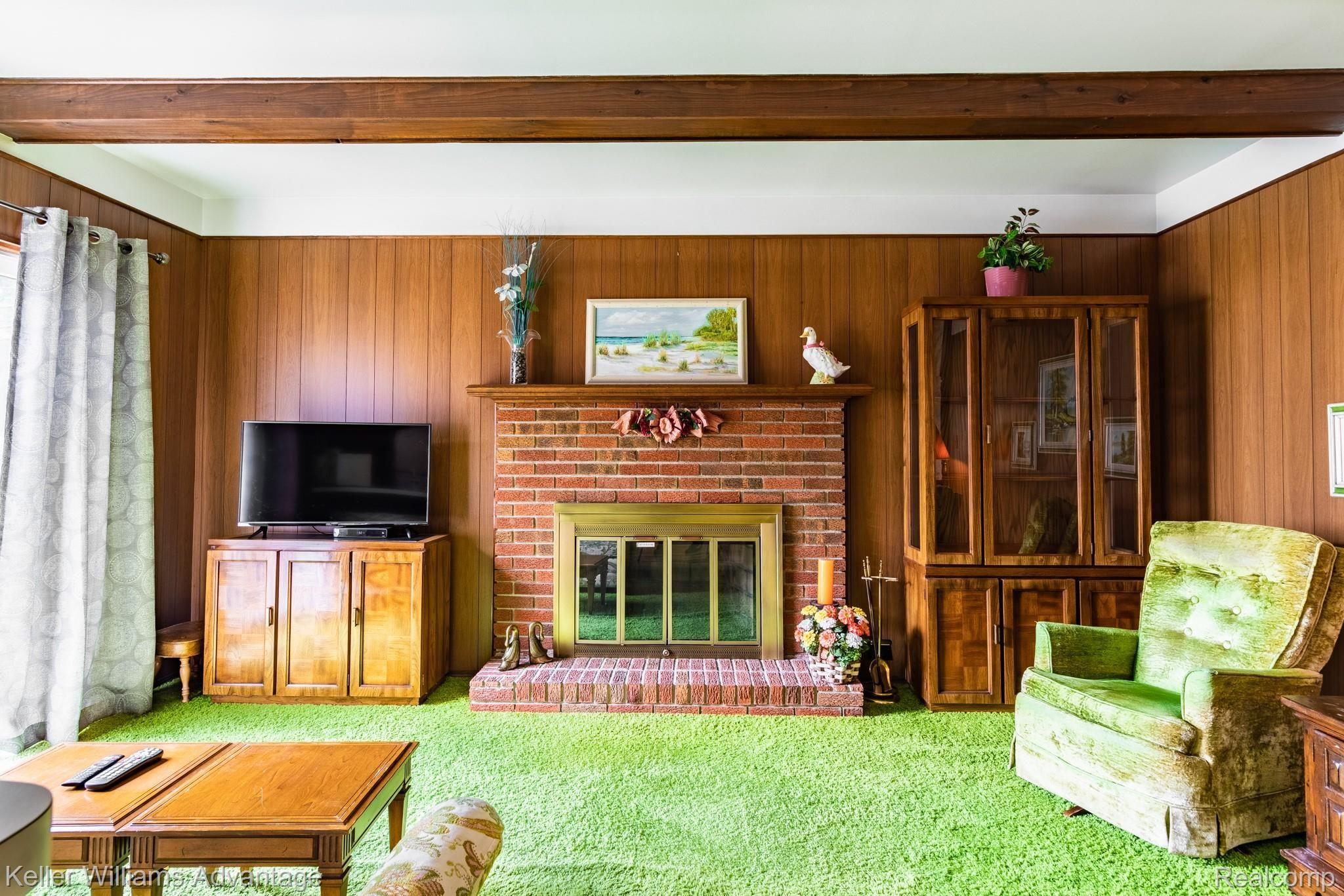15603 Levan Road Livonia, MI 48154 - Photo 21 of 35 IMG_9112-HDR.JPG