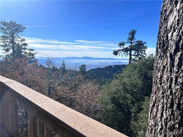 $359,000 | 25515 True Lane, Twin Peaks, CA 92391