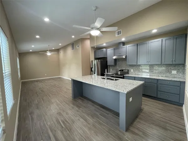 $3,600 | 2210 Arapahoe Drive, Rosenberg, TX 77471