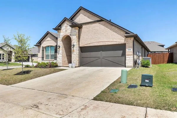 $3,300 | 1000 Westwood Lane, Argyle, TX 76226