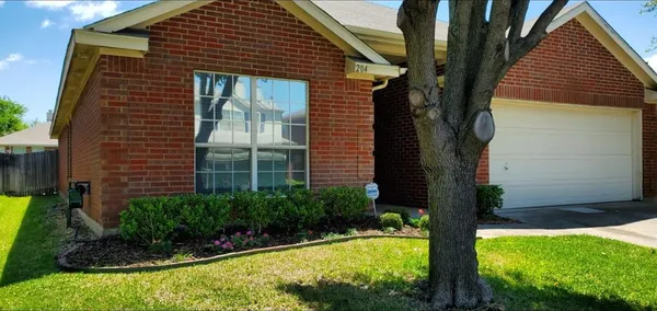 $2,295 | 204 Trenton Drive, Wylie, TX 75098