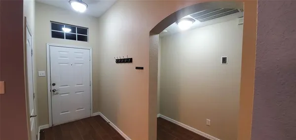 $2,295 | 204 Trenton Drive, Wylie, TX 75098