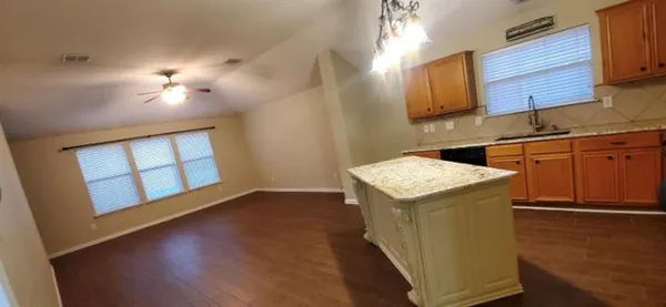 $2,295 | 204 Trenton Drive, Wylie, TX 75098