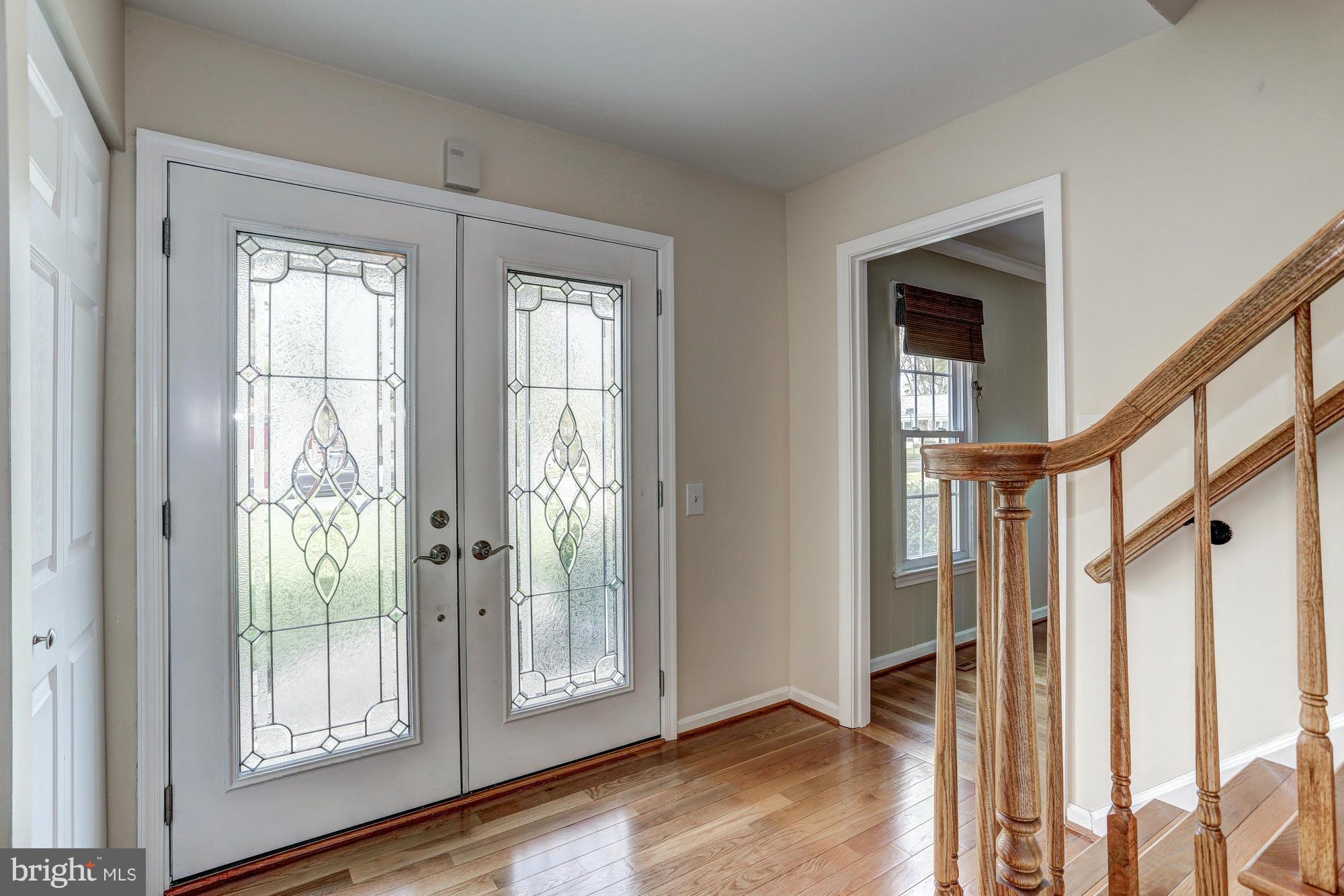 7917 St George Court Springfield, VA 22153 - Photo 3 of 30 Interior (General)