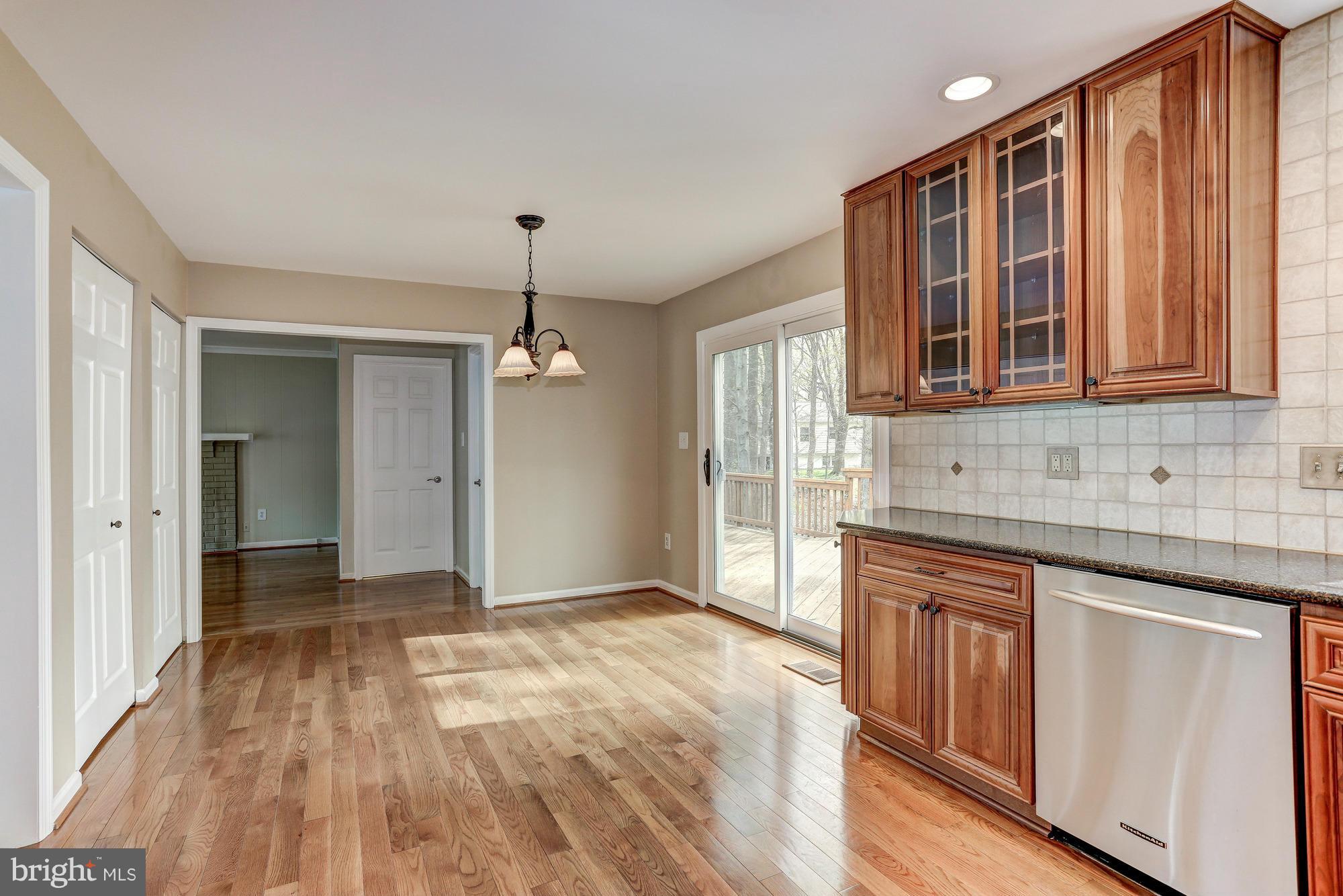 7917 St George Court Springfield, VA 22153 - Photo 10 of 30 Kitchen