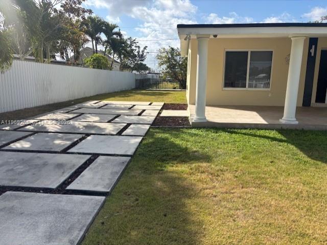 14530 Southwest 290th Terrace Homestead, FL 33033 - Photo 2 of 16