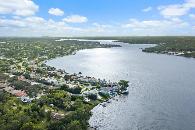 $1,195,000 | 348 River Drive, Tequesta, FL 33469