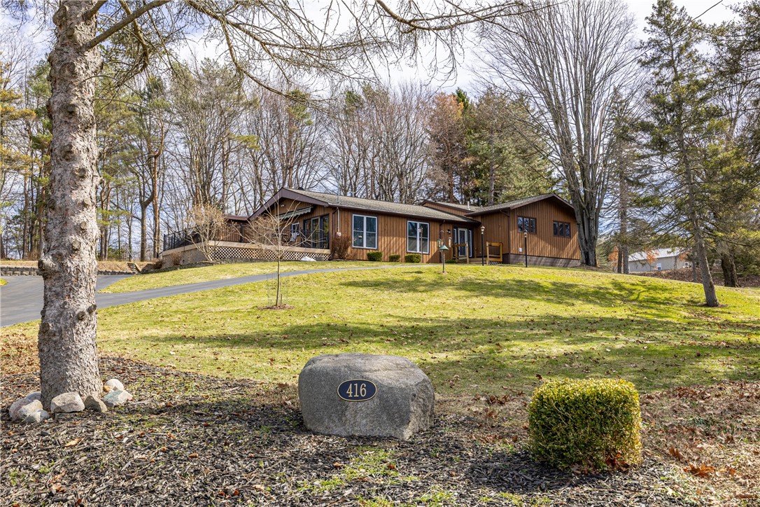 416 Thayer Road Perinton, NY 14450 - Photo 2 of 34