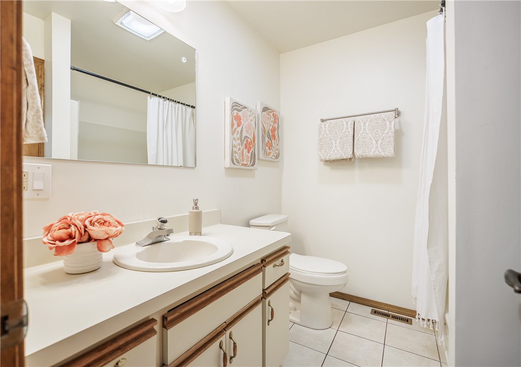 416 Thayer Road Perinton, NY 14450 - Photo 21 of 34