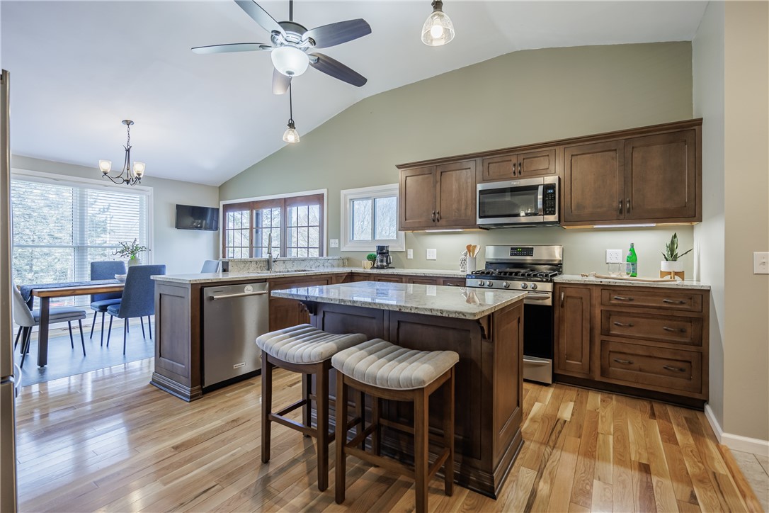 416 Thayer Road Perinton, NY 14450 - Photo 8 of 34