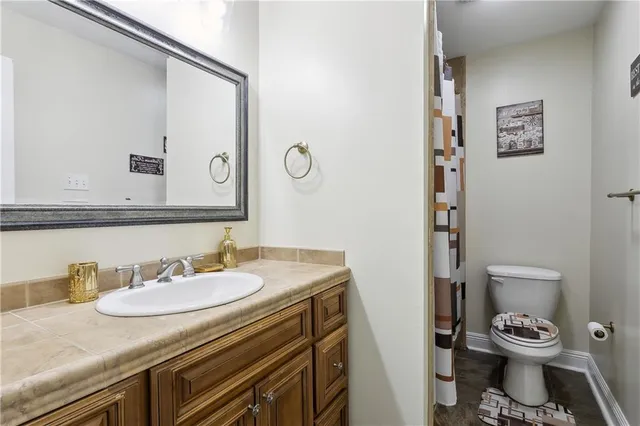 $235,000 | 2433 Congressman Hebert Drive, Chalmette, LA 70043