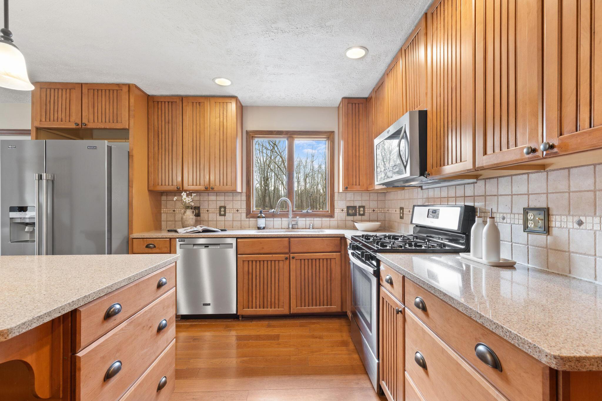 4134 Harlem Road Galena, OH 43021 - Photo 8 of 58 Kitchen