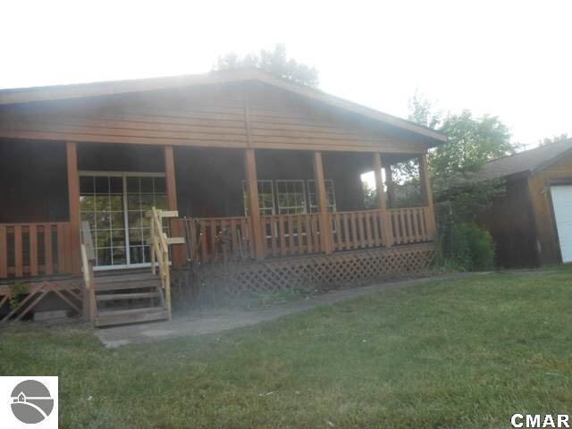 1152 Derby Road Southwest Stanton, MI 48888 - Photo 13 of 13 1766750-12.JPG