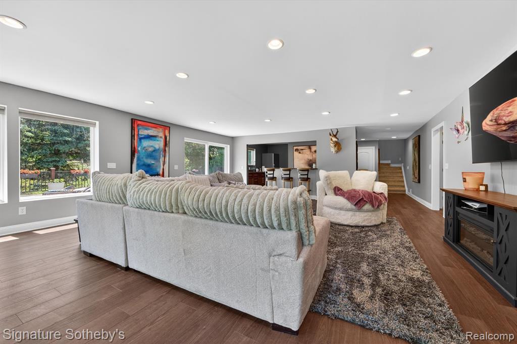 30650 Lahser Road Beverly Hills, MI 48025 - Photo 24 of 93