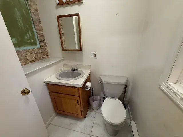 $379,900 | 147 Sprucedale Drive, Waterbury, CT 06706