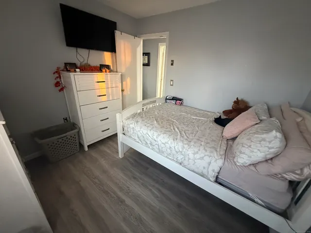 $379,900 | 147 Sprucedale Drive, Waterbury, CT 06706