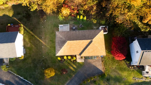 $379,900 | 147 Sprucedale Drive, Waterbury, CT 06706