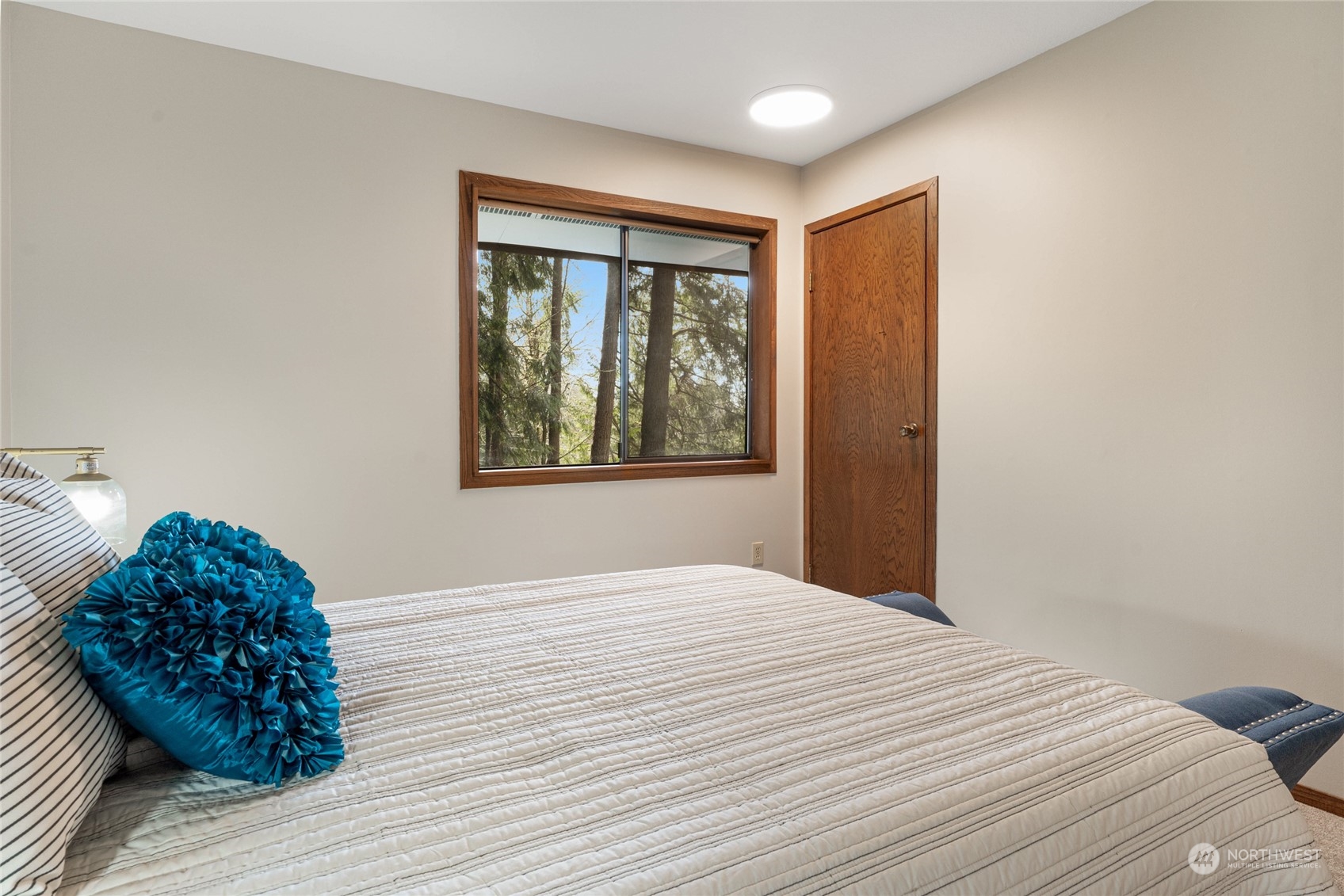 21440 Northeast Union Hill Road Redmond, WA 98053 - Photo 17 of 37