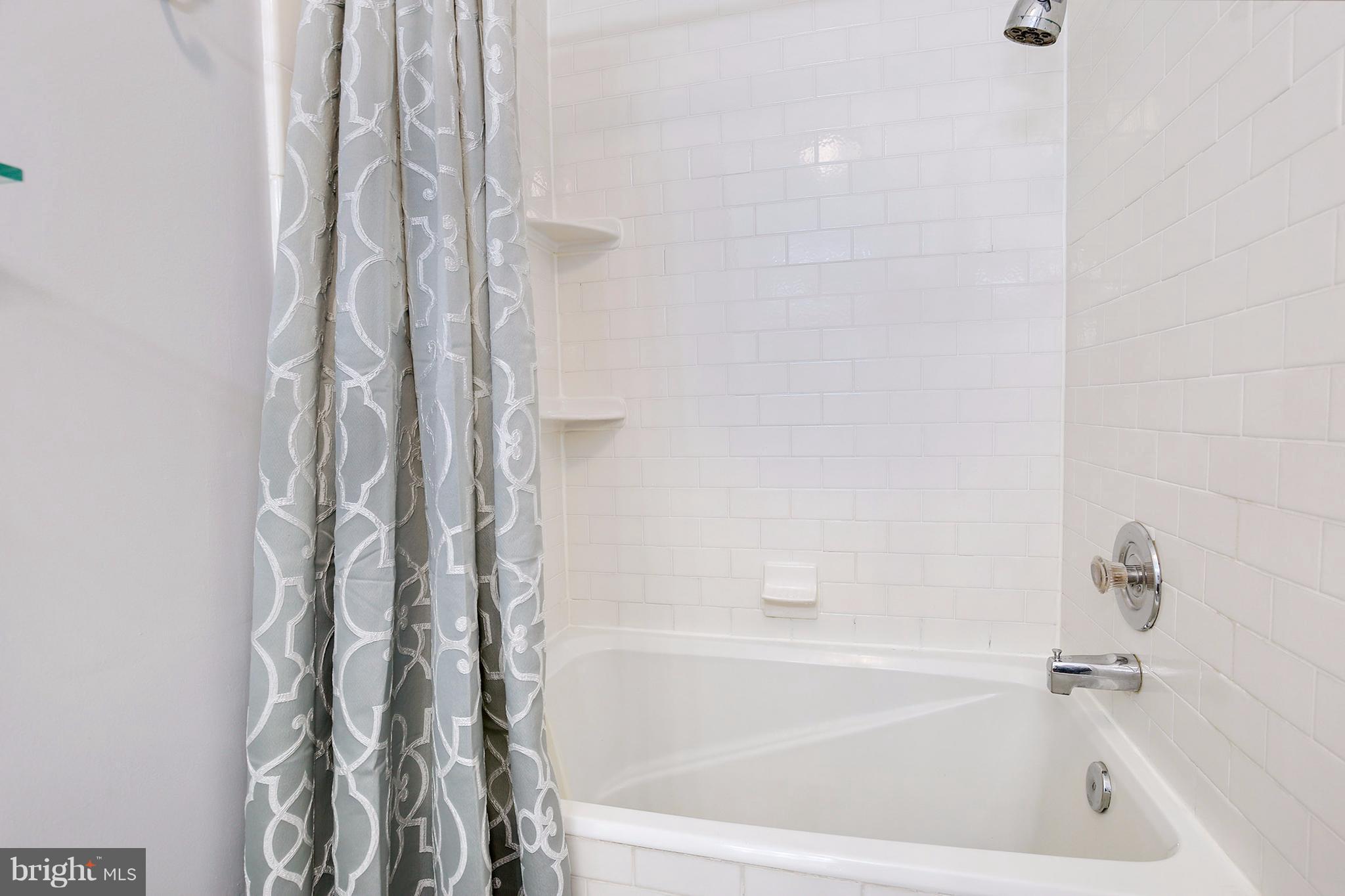 1267 Riverside Avenue Baltimore, MD 21230 - Photo 25 of 30 Bath