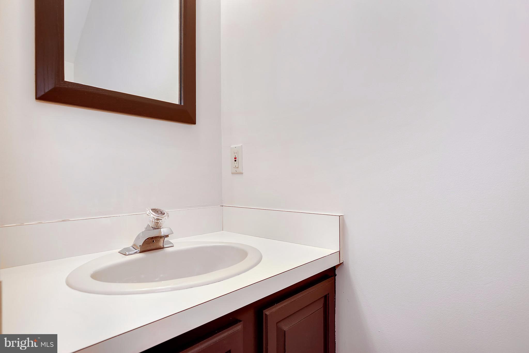 1267 Riverside Avenue Baltimore, MD 21230 - Photo 7 of 30 Bath