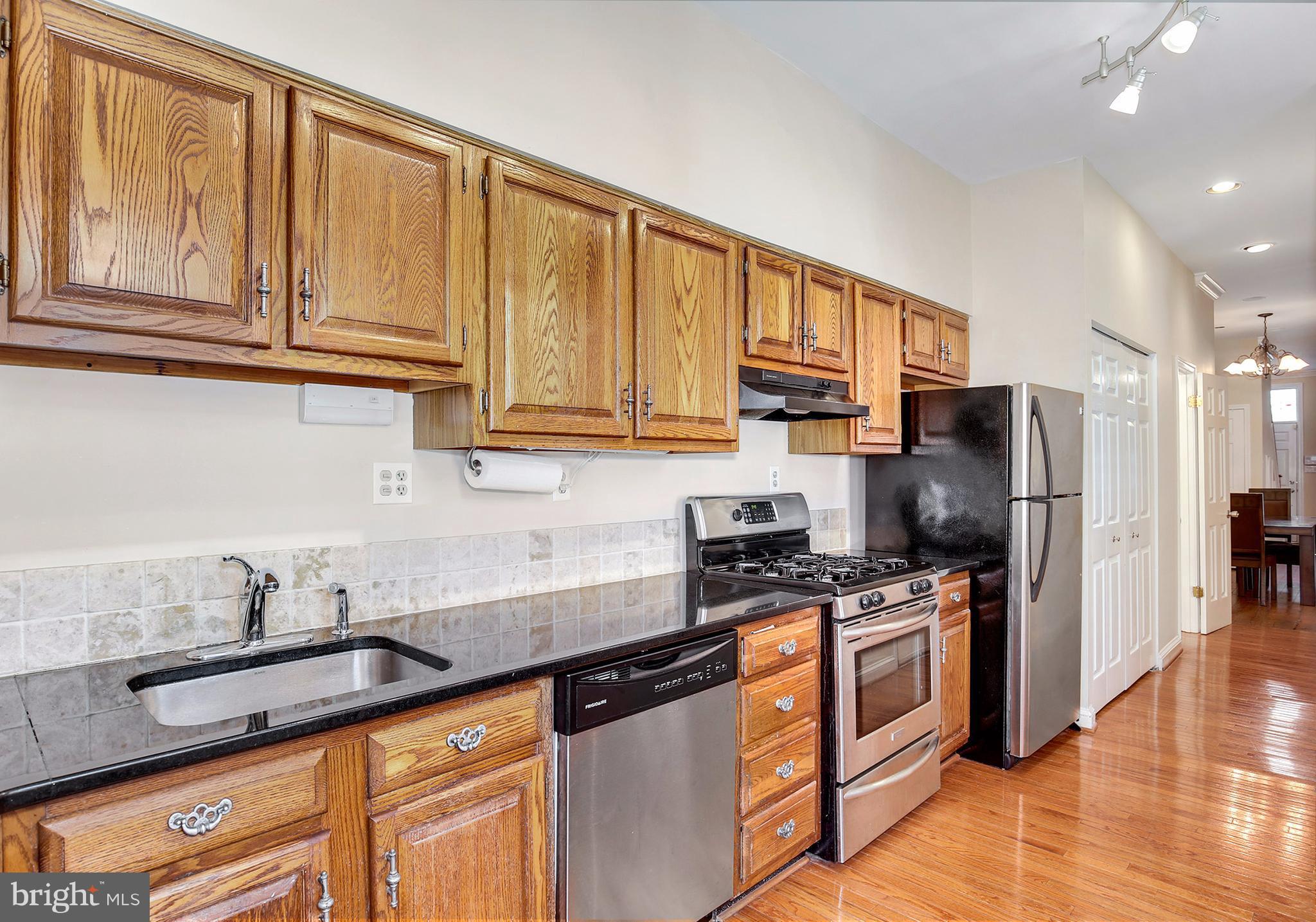 1267 Riverside Avenue Baltimore, MD 21230 - Photo 9 of 30 Kitchen