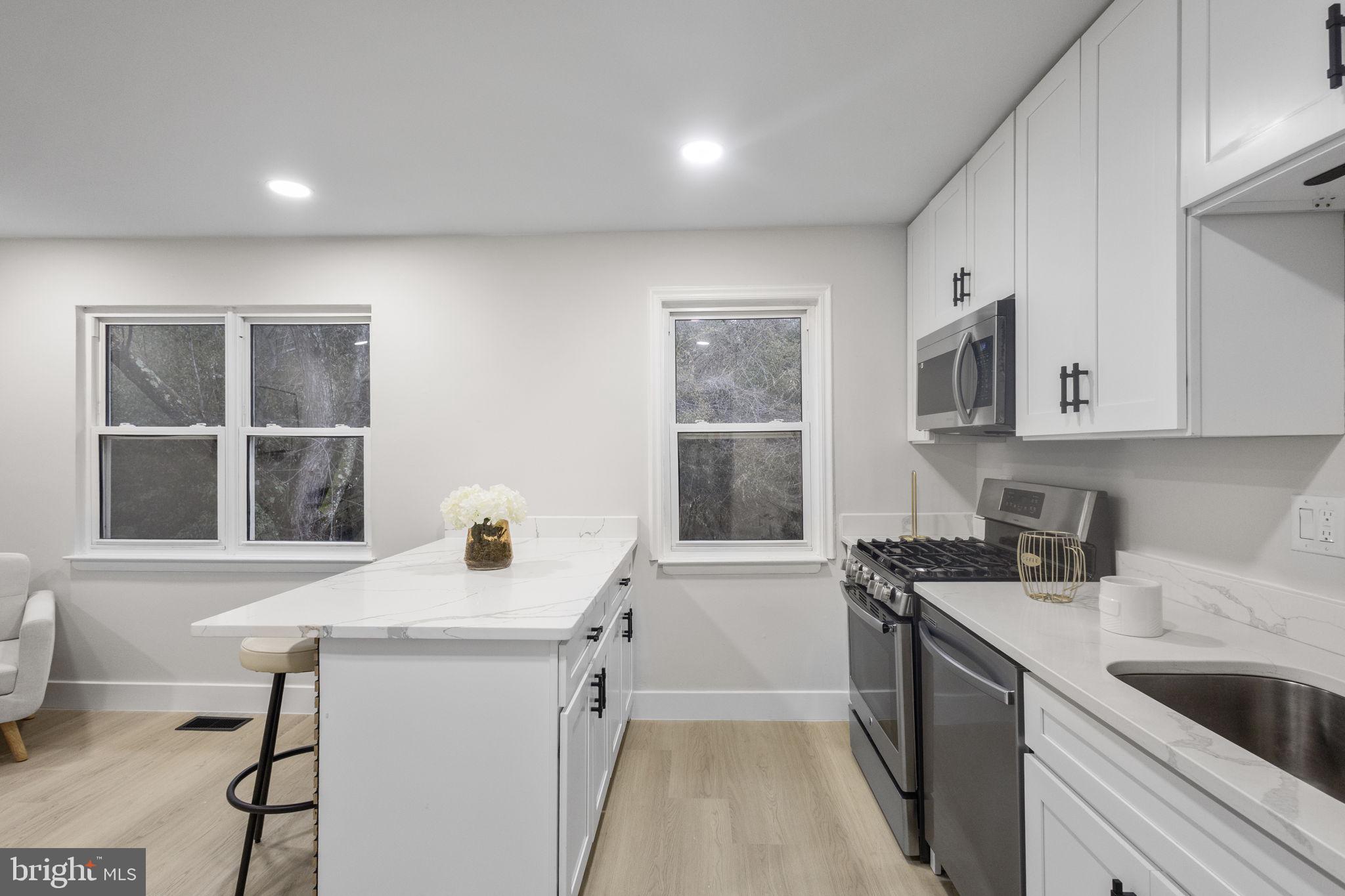 8225 Parham Court Severn, MD 21144 - Photo 11 of 28 Kitchen