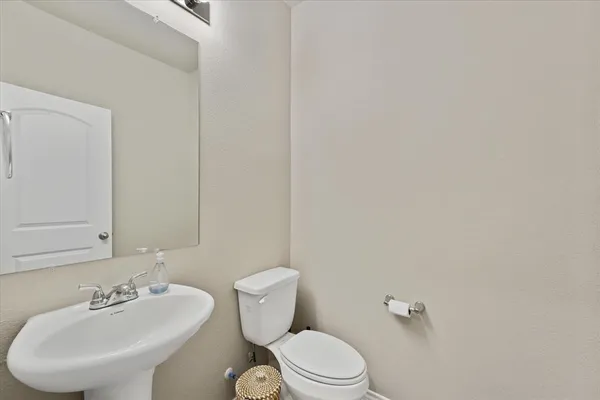 $2,395 | 2756 Baneberry Lane, Mesquite, TX 75150