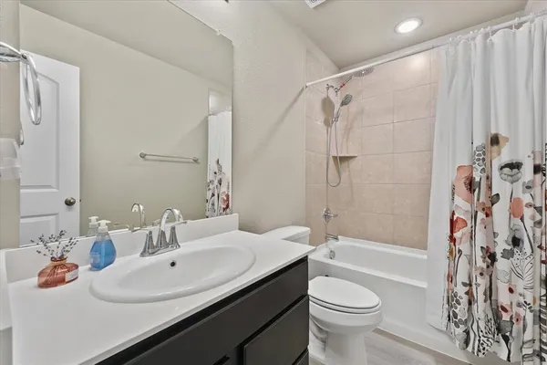 $2,395 | 2756 Baneberry Lane, Mesquite, TX 75150
