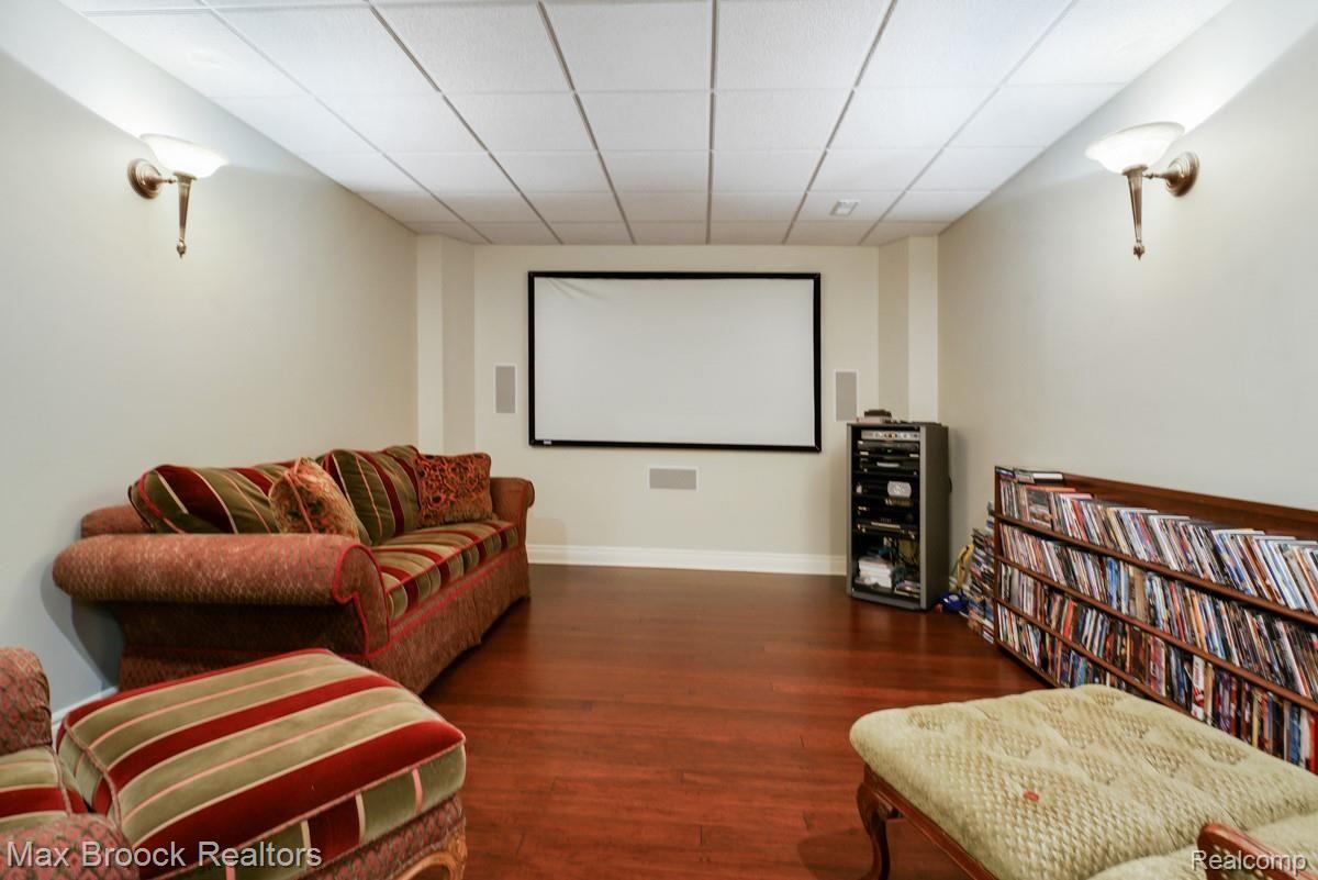372 Barden Road Bloomfield Hills, MI 48304 - Photo 44 of 52 DSC07746.jpg