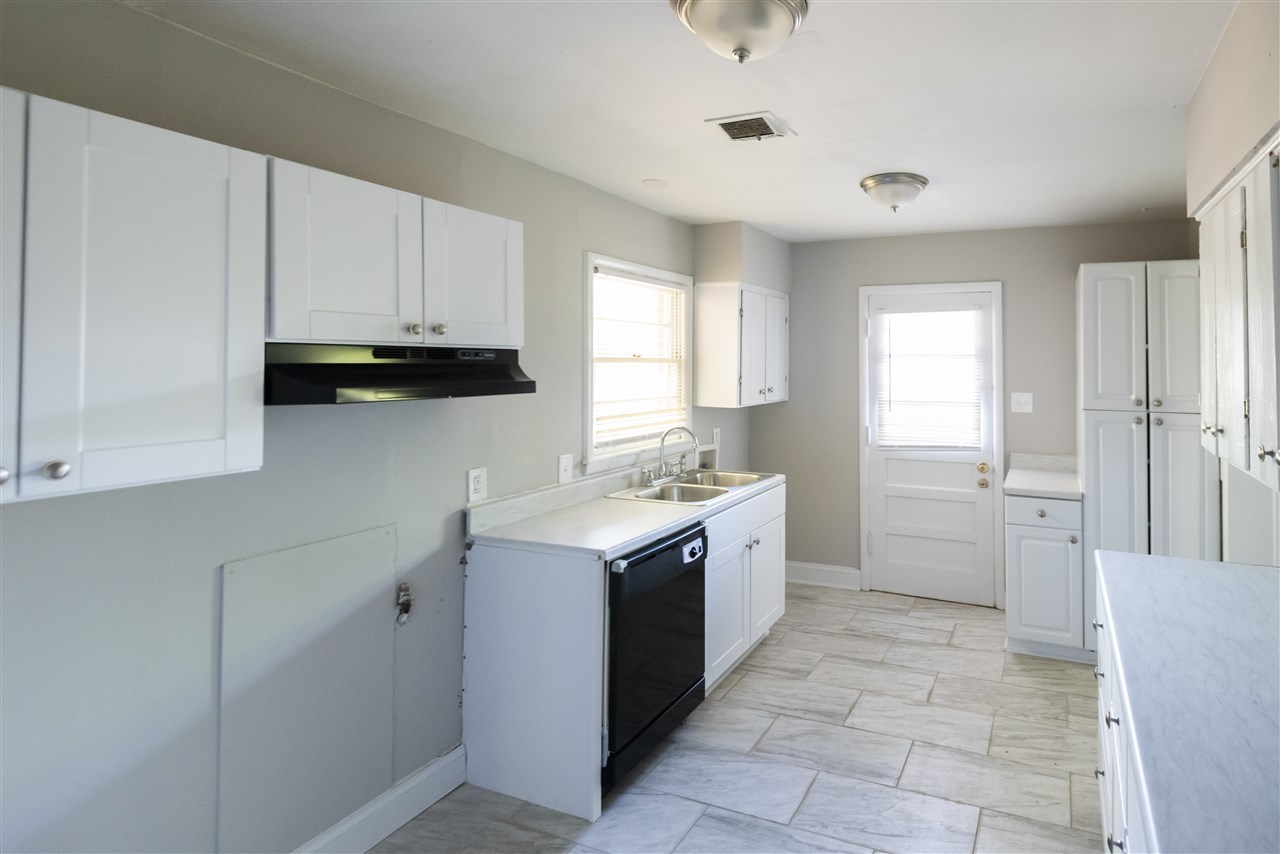 1765 Danville Road Memphis, TN 38117 - Photo 4 of 13