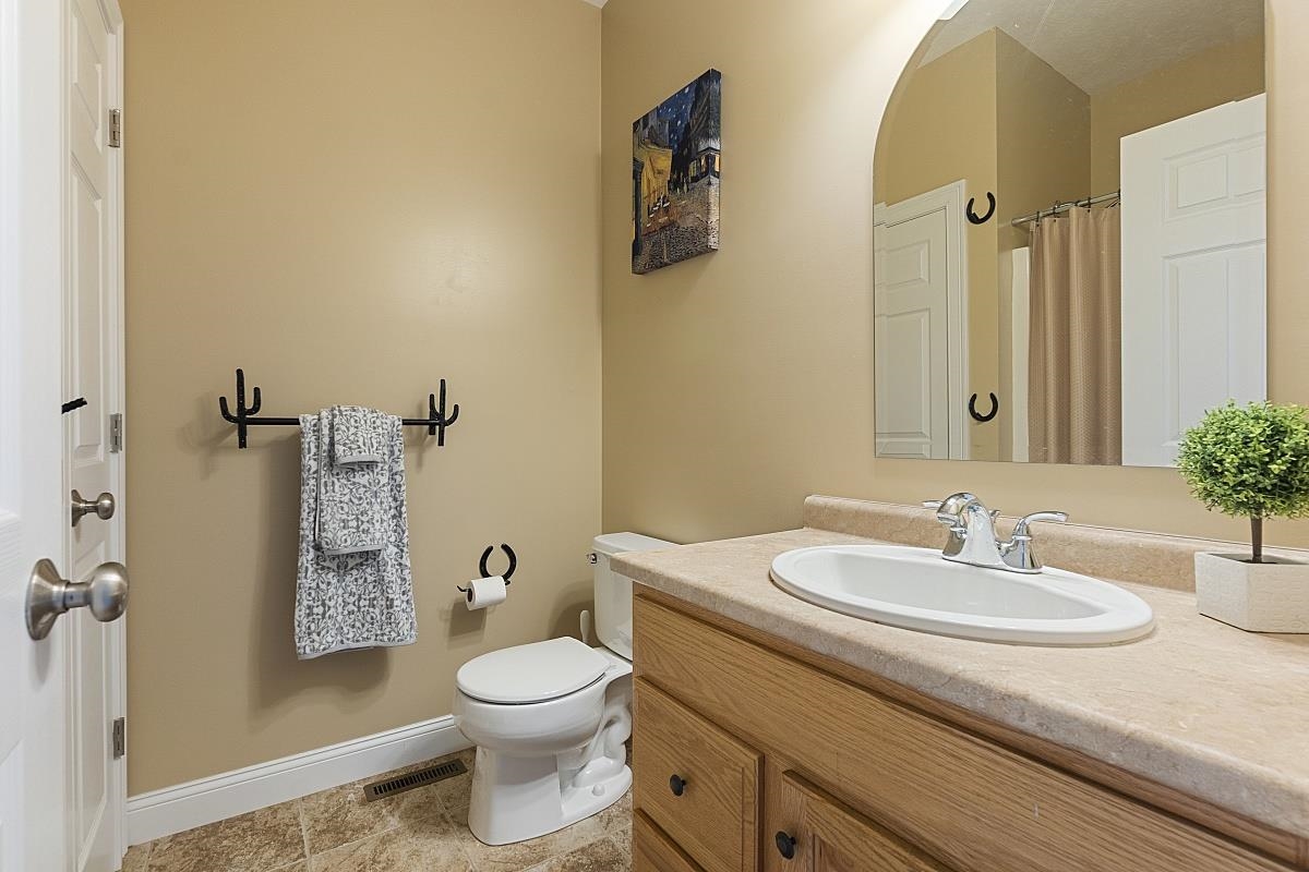 7 Ludlow Road Windham, NH 03087 - Photo 16 of 35