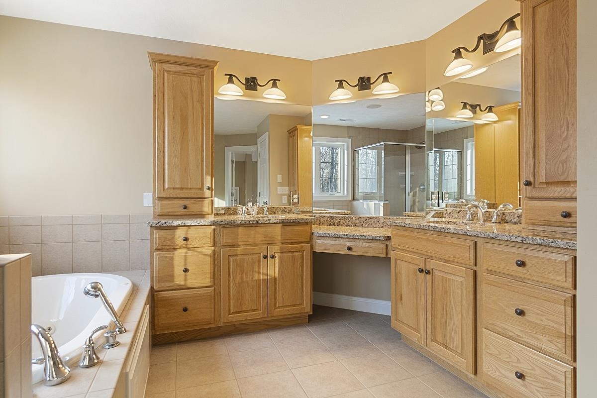 7 Ludlow Road Windham, NH 03087 - Photo 20 of 35